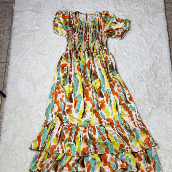 TCEC Dresses & Skirts - TCEC Multicolor Puff Sleeve Dress